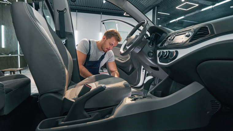 Razones para comprar moquetas para tu auto