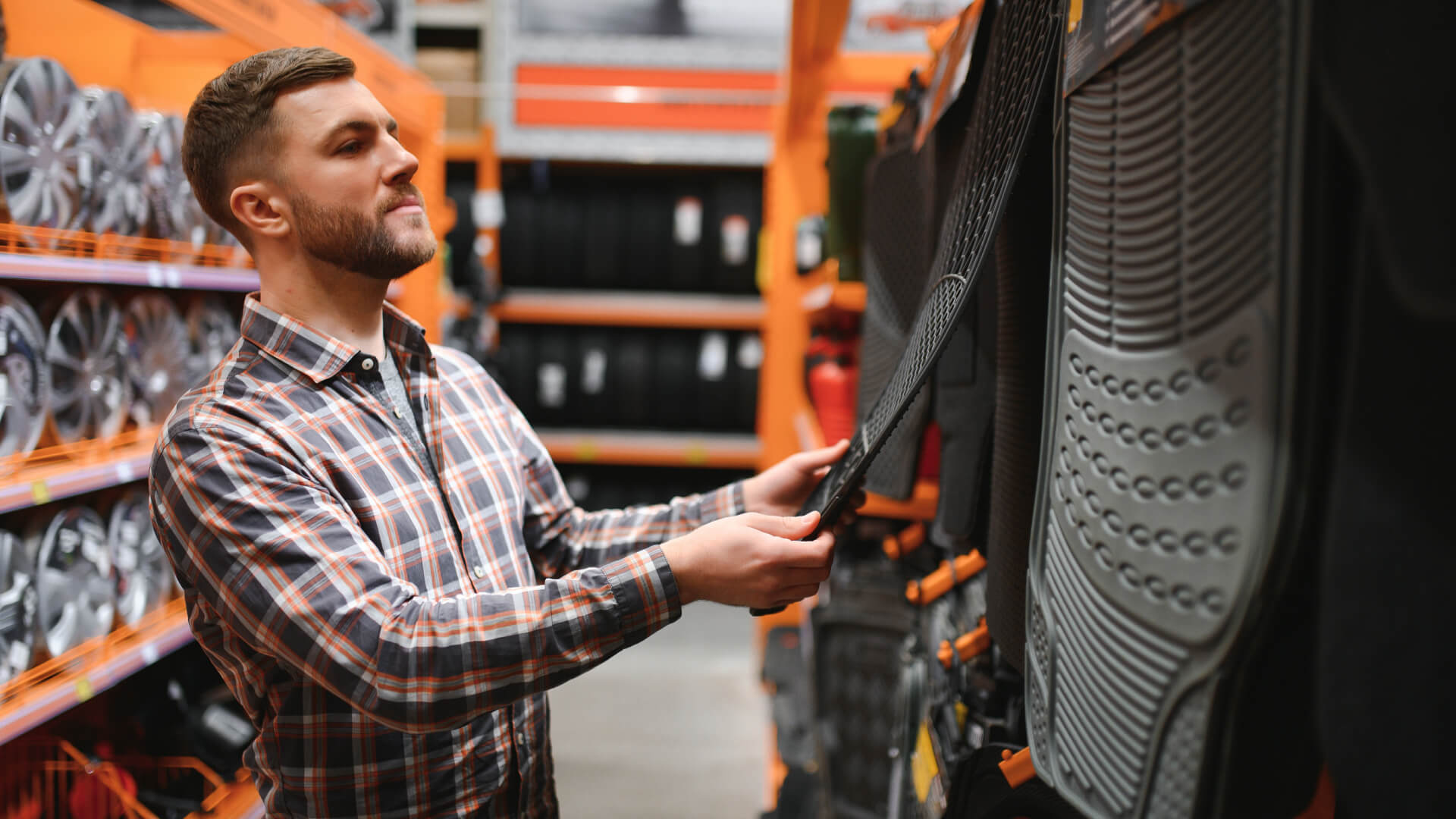Solteros inviertan en accesorios de autos